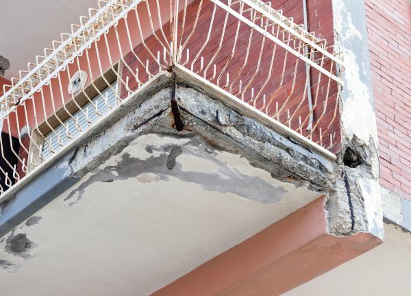 Cost of Concrete Balcony Repair in Joliet
