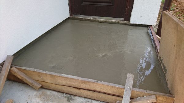 Entryway Concrete Repair in Joliet